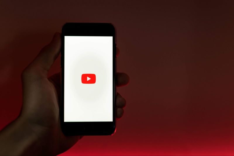 YouTubeの動画広告の種類を徹底解説｜課金システムや出稿方法も紹介